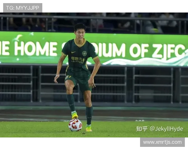 聚焦足球运动员成长路径探讨球星从青训到职业赛场的蜕变之旅全貌