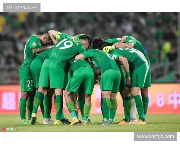 武汉足球队以96分领跑冠军赛积分榜展现强劲实力与团队合作精神 武汉足球队以96分领跑冠军赛积分榜展现强劲实力与团队合作精神