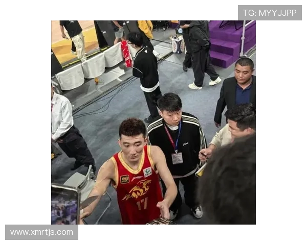 孙铭徽：从青涩少年到篮球场上的璀璨明星之路探秘